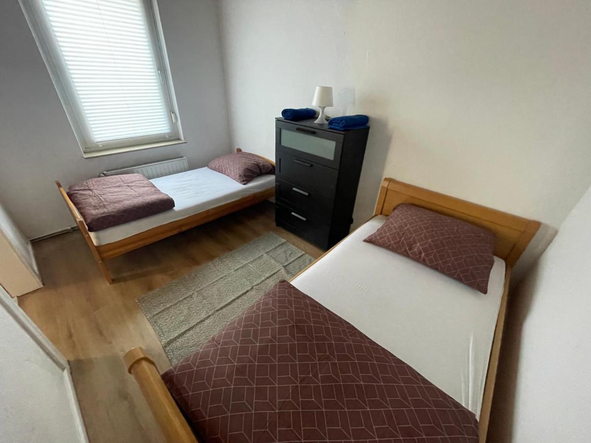 Ruhiges Zentral Gelegenes Apartment In Guetersloh Kültér fotó